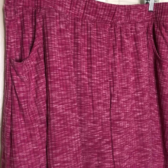 WOMAN WITHIN Fuchsia Heathered Skirt - Picture 2 of 8